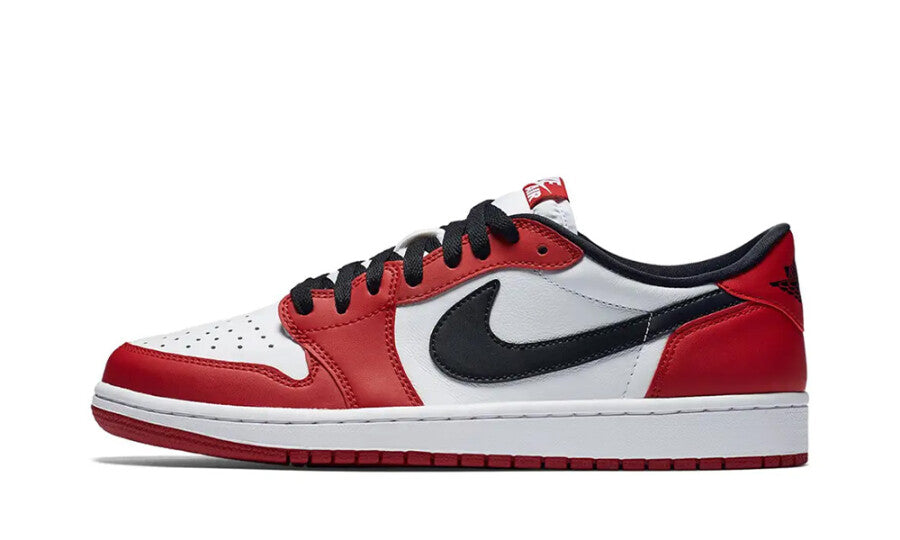 AIR JORDAN 1 RETRO LOW OG (CHICAGO)